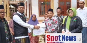 Baznas Pamekasan Salurkan Bantuan untuk Korban Longsor di Desa Sana Daja