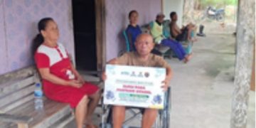 BAZNAS Kabupaten Ngawi Salurkan Bantuan Kursi Roda untuk Warga Desa Gunung Rambut Pasca Stroke