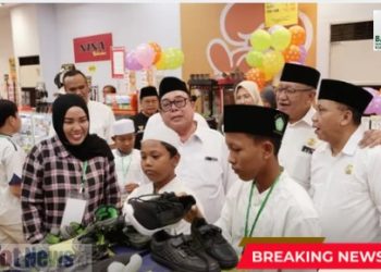 Sinergi BAZNAS Provinsi Jawa Timur dan BAZNAS Kabupaten Gresik, 300 Anak Yatim Gresik Bahagia Belanja Lebaran Lewat Program OASE