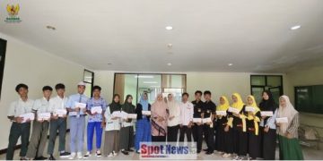 Dukung Pendidikan, Baznas Probolinggo Beri Beasiswa bagi Siswa Tidak Mampu