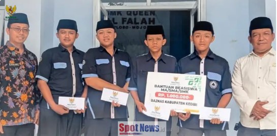 Tingkatkan Semangat Belajar, BAZNAS Kediri Salurkan Bantuan Beasiswa Pendidikan di SMK Queen Al Falah Mojo