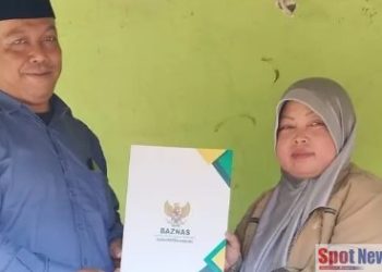 BAZNAS Kabupaten Kediri Salurkan Bantuan Mesin Jahit untuk Dukung Kemandirian Ekonomi Mustahik