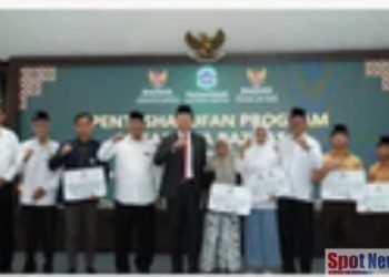 Baznas Lamongan Kucurkan Ratusan Juta Rupiah untuk Program Beasiswa Lamongan Cerdas dan Satu Keluarga Satu Sarjana