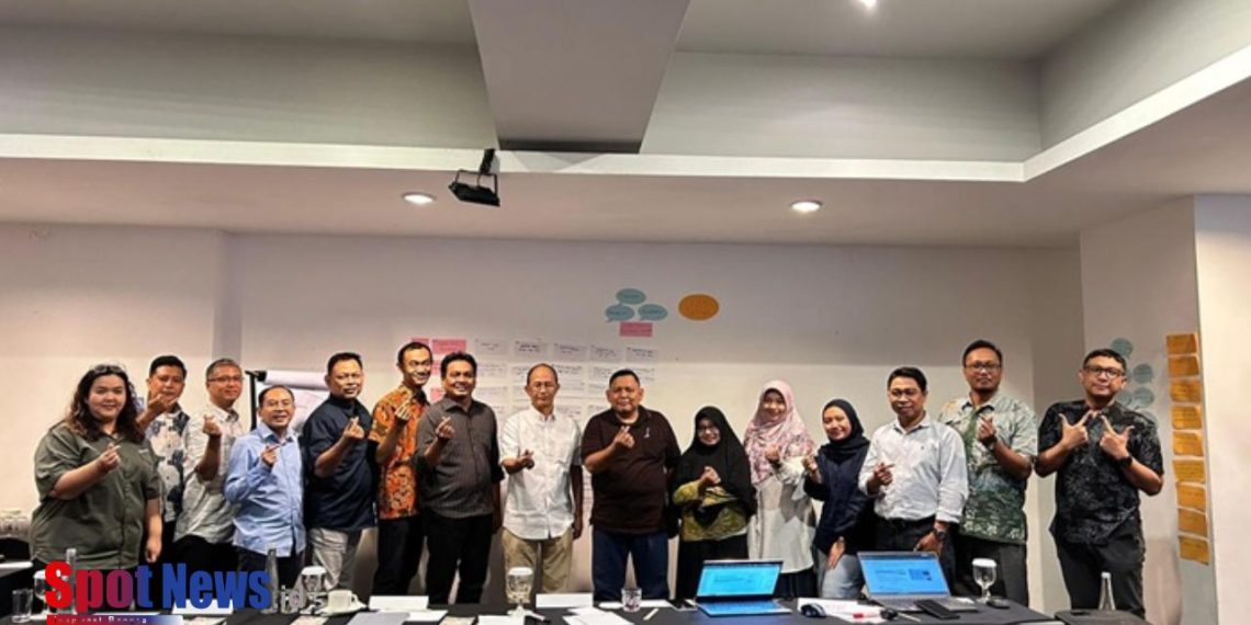 Tekan Angka Pengangguran Vokasi, Kadin Jatim dan Swisscontact Cetak Fasilitator JOA untuk Selaraskan Kurikulum Industri