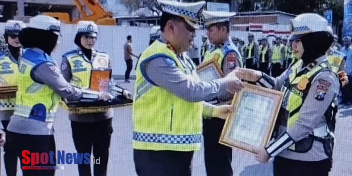 Satlantas Polresta Banyuwangi Raih Penghargaan Berkat Pemanfaatan Media Sosial