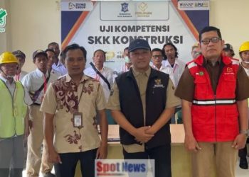 BAZNAS Kota Surabaya Dorong Tukang Bangunan Tingkatkan Kompetensi Melalui Sertifikasi SKK