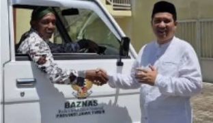 Cak BAZ Antar Jemput Mustahik Kediri untuk Berobat ke RSUD Dr. Soetomo Surabaya