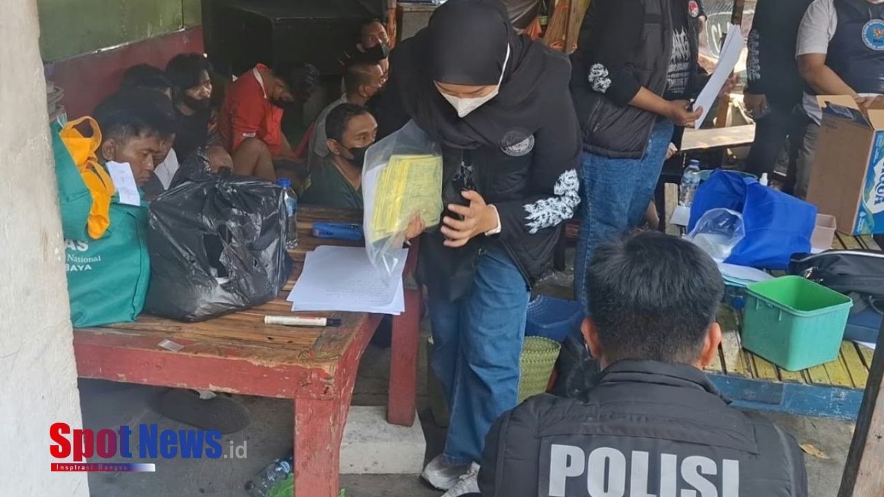 Polda Jatim dan BNNP Gerebek Kampung Kunti Surabaya, 19 Pria Diamankan