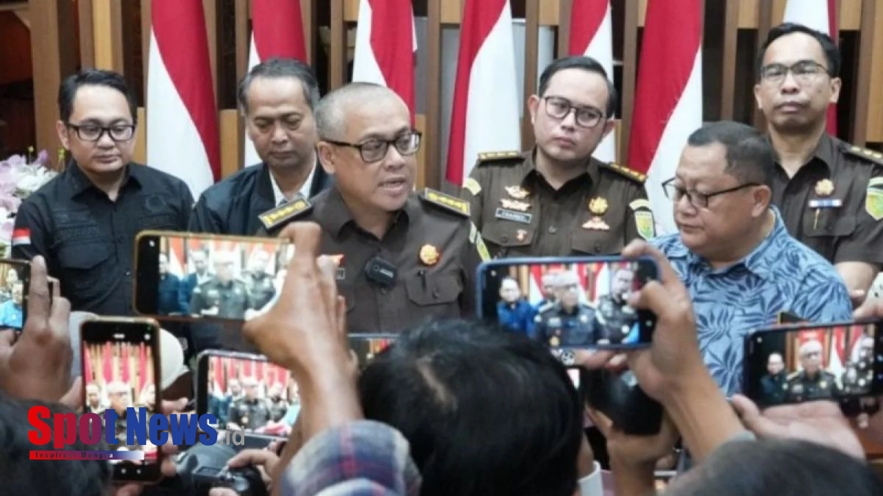KEJATI JATIM DALAMI DUGAAN ALIRAN DANA PUNGLI Rp687,5 JUTA KE MANTAN KEPALA DINAS ESDM